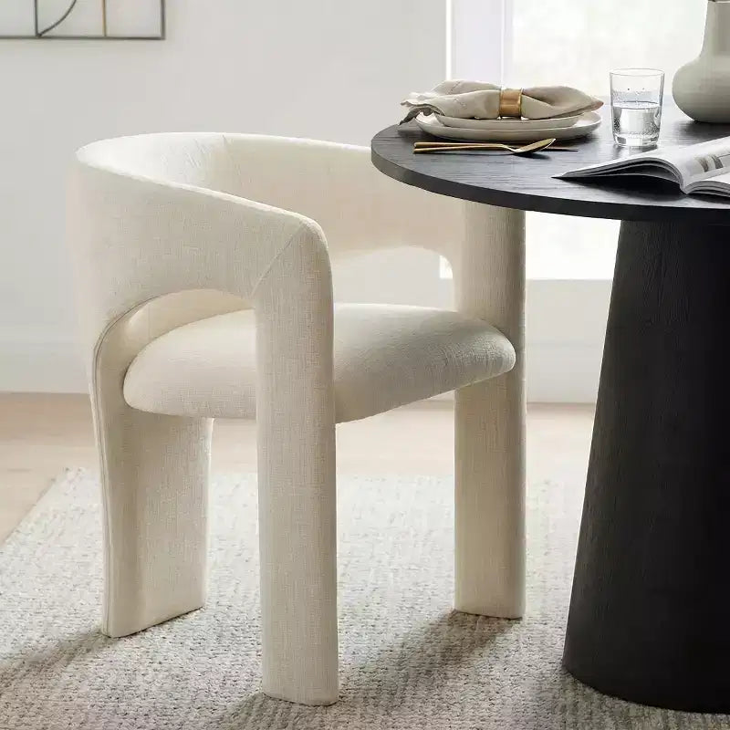 Kleines Esszimmerset für 2 Personen, beige gepolsterte Stühle, runder Esstisch mit Säulenfuß, kompakte moderne Küchenmöbel-Panipeachy