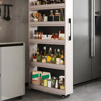 Moderne houten buffetkast met open planken en zwenkwiel