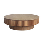Moderne ronde salontafel van gefineerd massief hout met opbergruimte