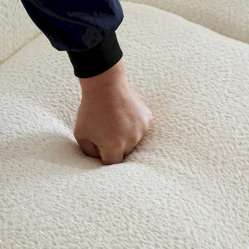 Divano a 3 posti da 83" con design a onda e schienale curvo