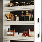 Moderne houten buffetkast met open planken en zwenkwiel