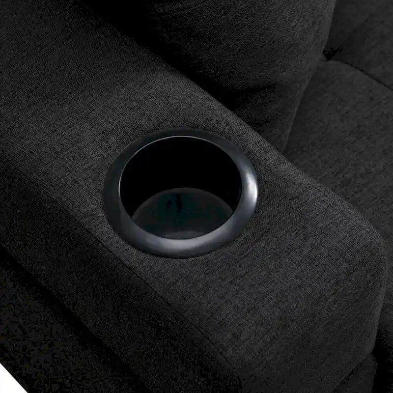 Wohnlandschaft mit L-förmiger Chaiselongue und Getränkehalter