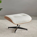 Moderne leren loungestoel met armleuningen, mid-century-stijl