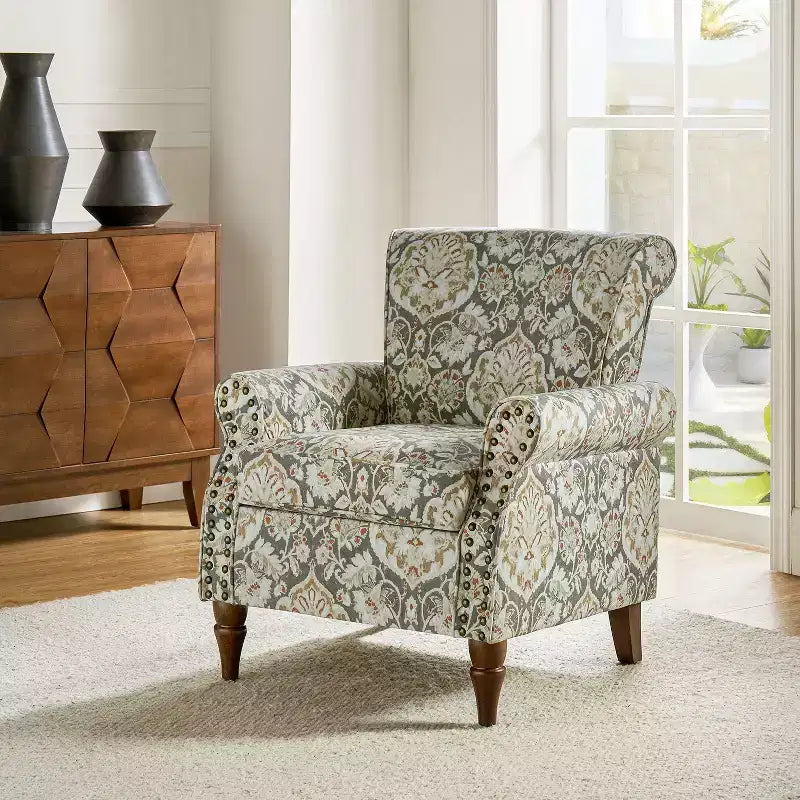 Araceli traditionele houten fauteuil met bloemenstof, hoge rugleuning met vleugels en siernagels| ART OF LIVING DESIGNS