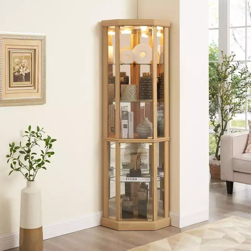 Eckvitrine mit Glastüren und Einlegeböden, Eckvitrine fürs Wohnzimmer