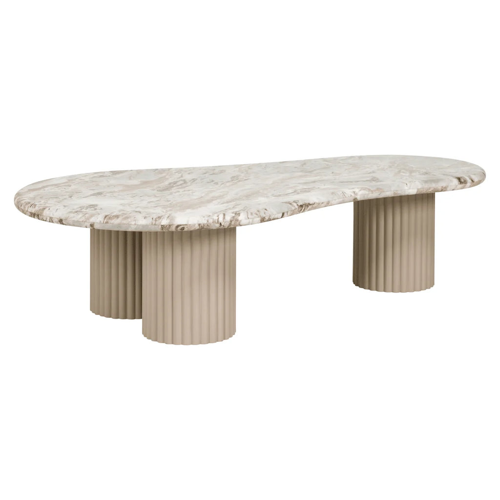 Salontafel met kiezelvormig marmeren blad