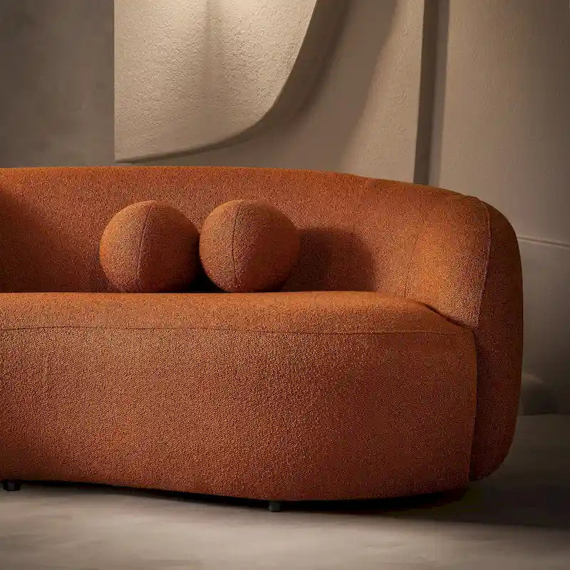 Blaine luxe, moderne gebogen bank van boucléstof in Japandi-stijl