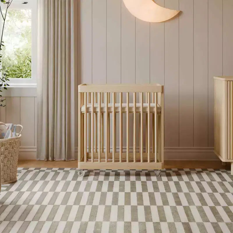 Łóżeczko Babyletto Pogo 8 w 1 z zestawami do przekształcania na każdym etapie