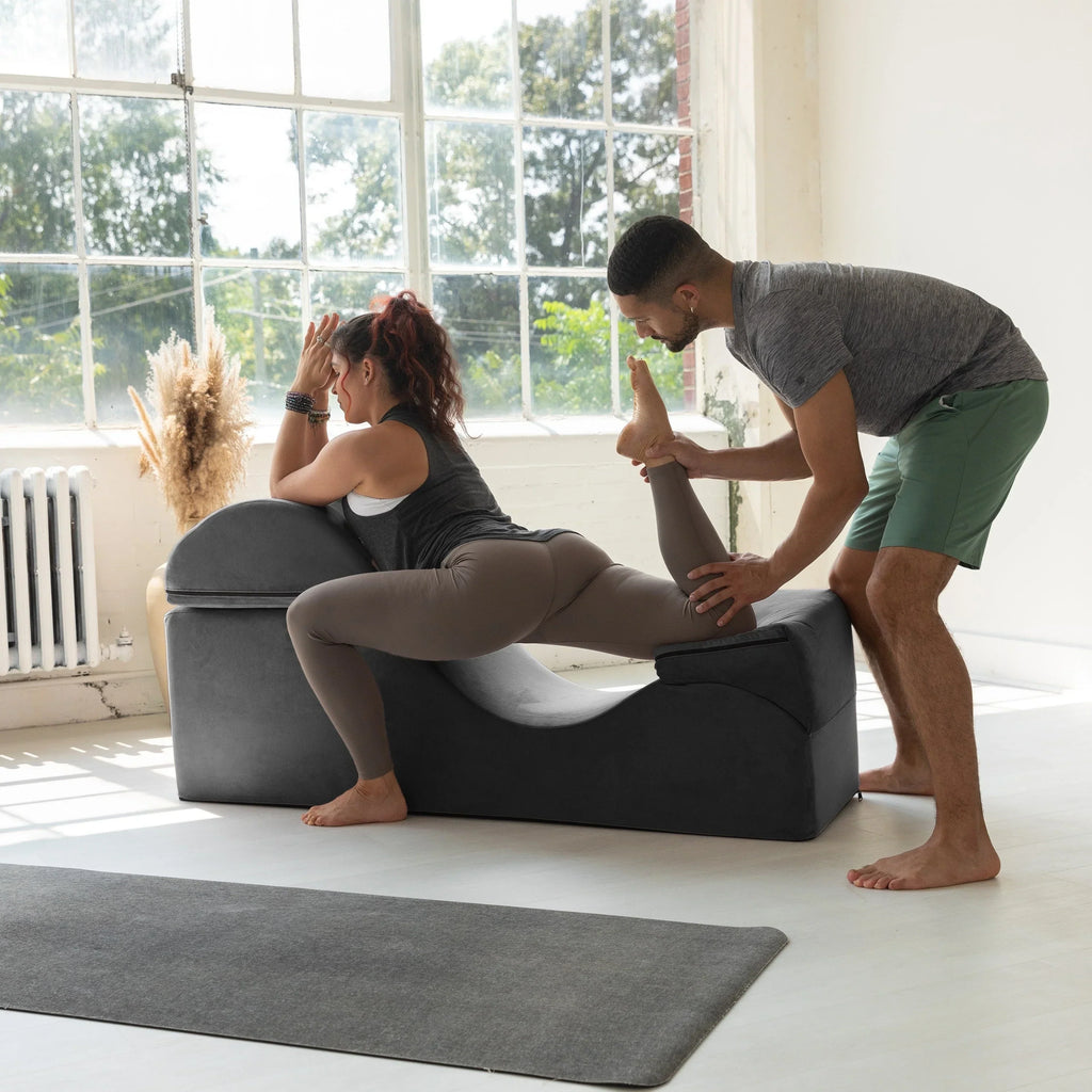 Avana Kami verstelbare chaise longue / voor yoga en massage - 2-in-1 poef met verborgen uitklapbare yogaloungestoel, microfluweel - N/A