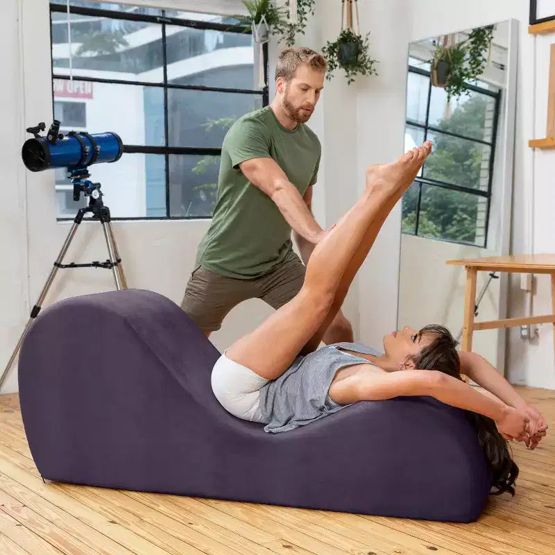 Méridienne élégante Avana pour le yoga - Fabriquée aux États-Unis - Idéale pour les étirements, la détente, l’exercice et plus encore, 60D x 18W x 26H pouces, gris clair