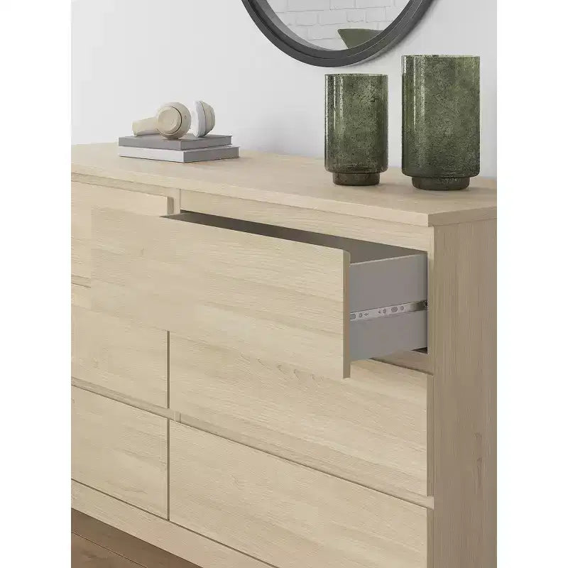 Signature Design by Ashley moderne Onita-Kommode mit 6 Schubladen, Kommode aus Holz in Naturbraun ohne Beschläge