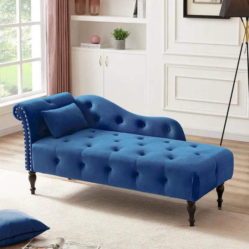 Moderne Chaiselongue, 60.6, mit Samtbezug, Knopfheftung, Beinen aus Massivholz und Ziernägeln