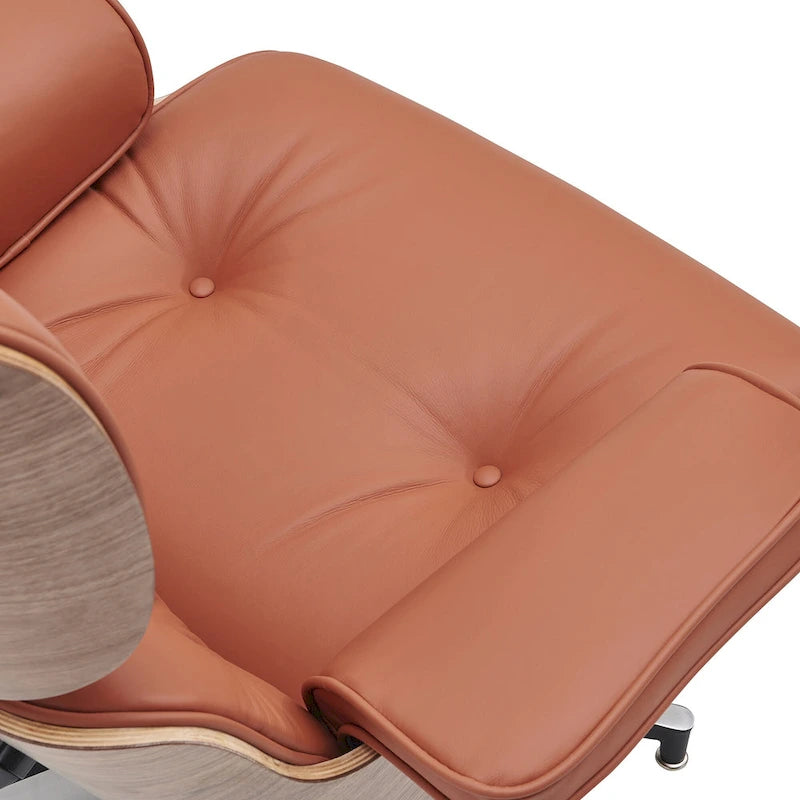 Moderne leren loungestoel met armleuningen, mid-century-stijl