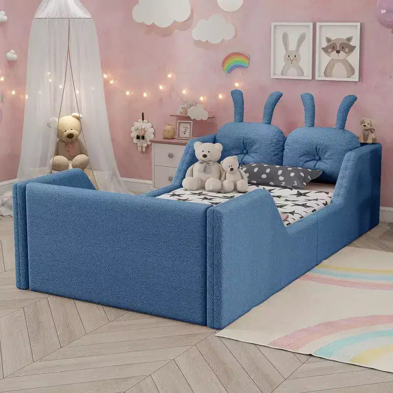 Lit plateforme simple Whisen, cadre de lit rembourré pour enfant au ras du sol avec coussin lapin et barrières latérales amovibles