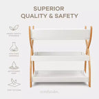 Table à langer Comfy Cubs pour bébé - Structure robuste en bois, style intemporel et deux étagères ouvertes pour les essentiels de bébé