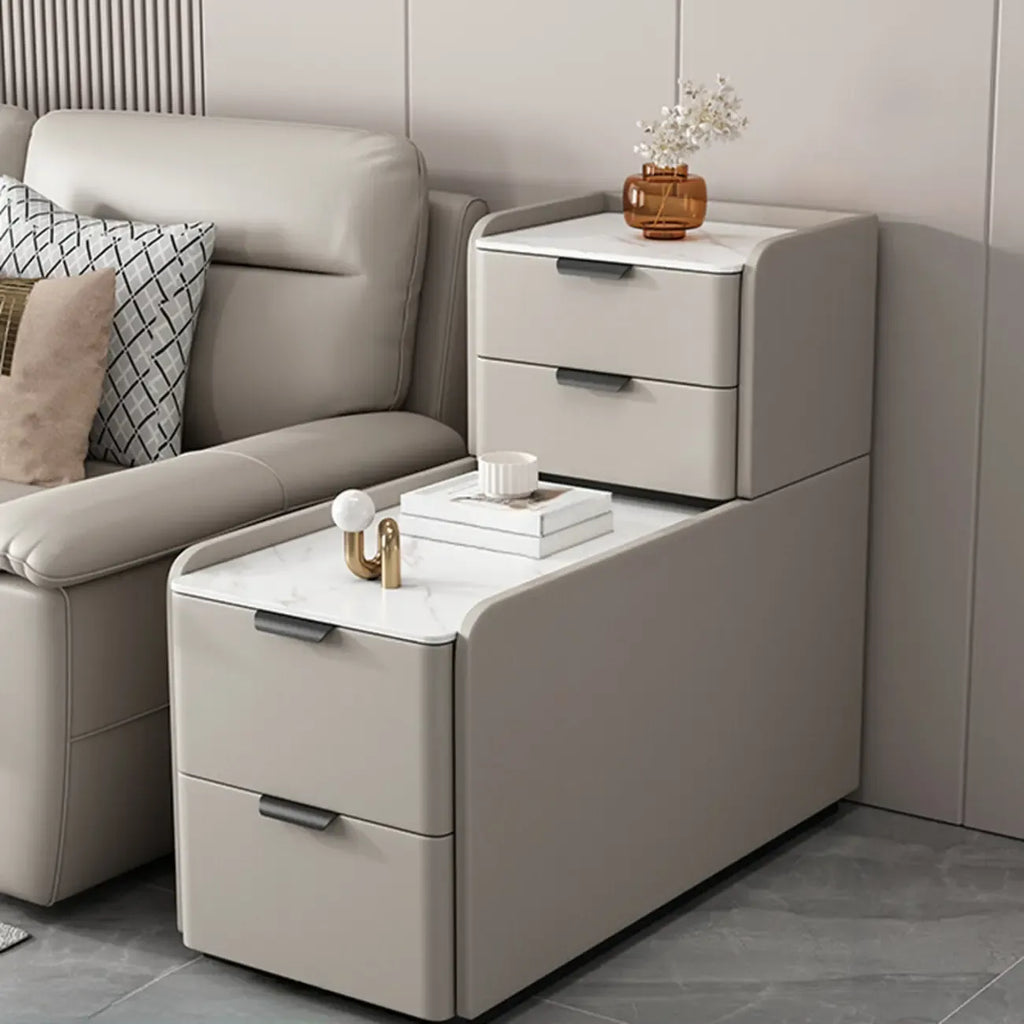 Hoher L-förmiger Beistelltisch fürs Sofa aus Holz mit 4 Schubladen und Steinplatte