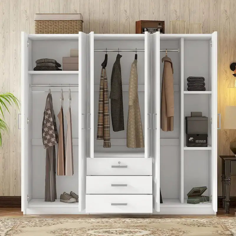 Houten kledingkast met 6 deuren en 3 grote laden voor de slaapkamer