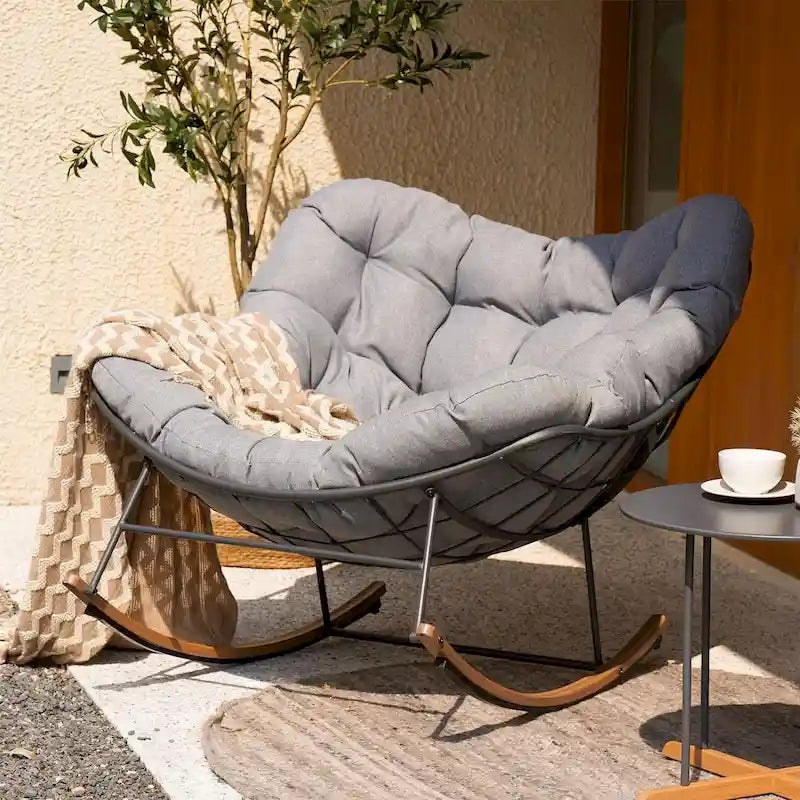 Grote schommelstoel voor op het terras, indoor-outdoor eivormige vrijhangende stoel met kussen, gestoffeerde moderne loungestoel voor tuin en achtertuin