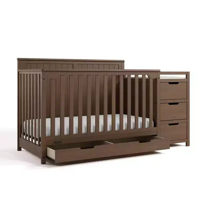 5-in-1-Kinderbett mit Wickelkommode und Schublade