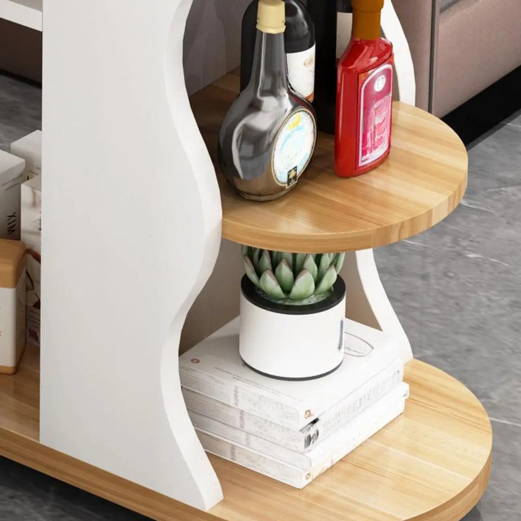 Moderner Bartisch in organischer Form mit Steinplatte und Stauraum für Hausbars