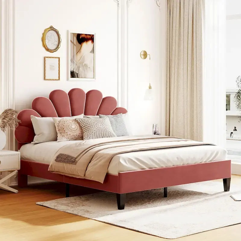 Letto matrimoniale imbottito in velluto floreale con piattaforma