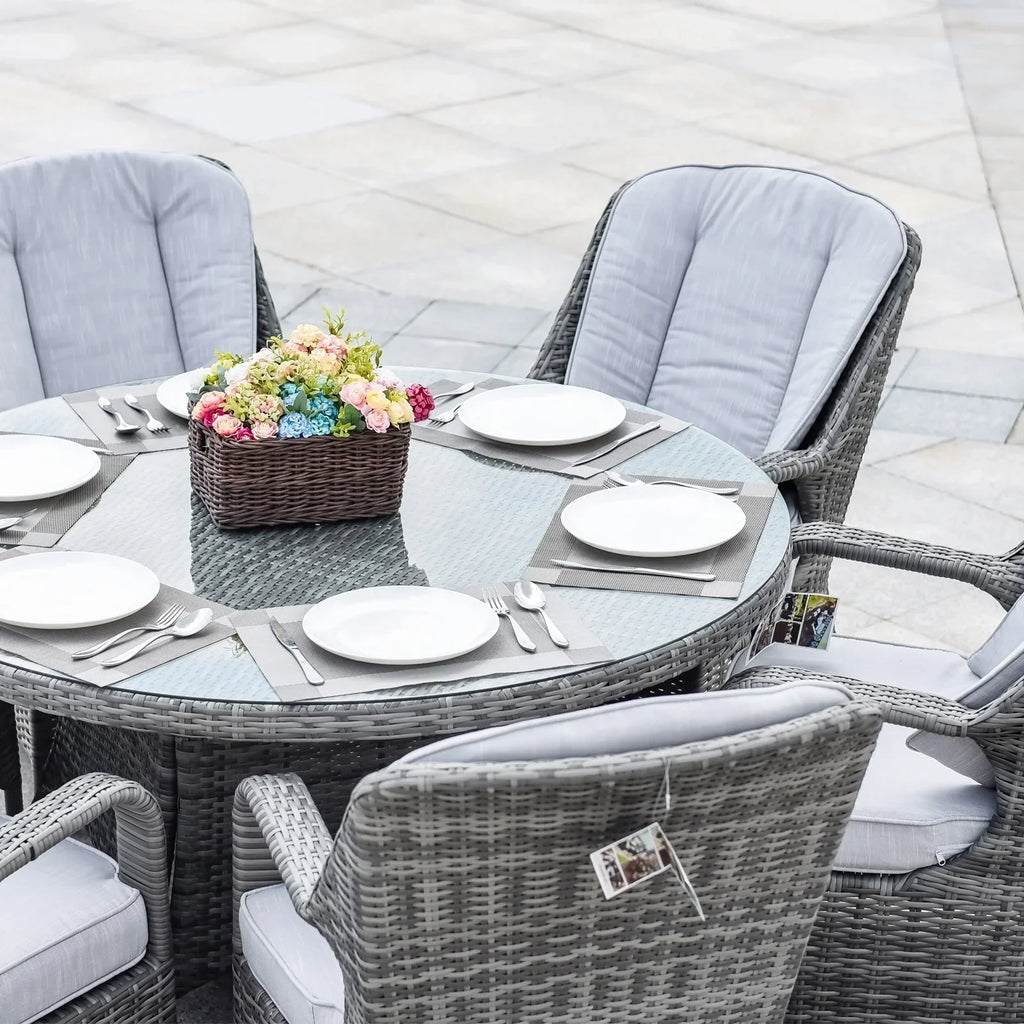 7-delige ronde eethoek voor buiten van gevlochten rotan met kussens van Moda Furnishings