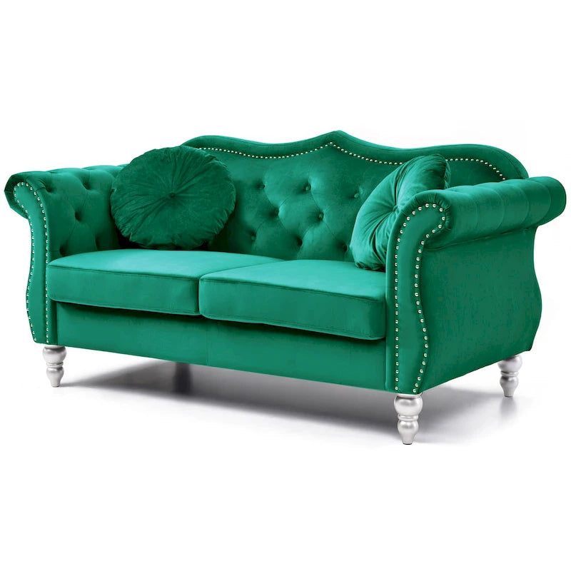 Divanetto in velluto con borchie decorative