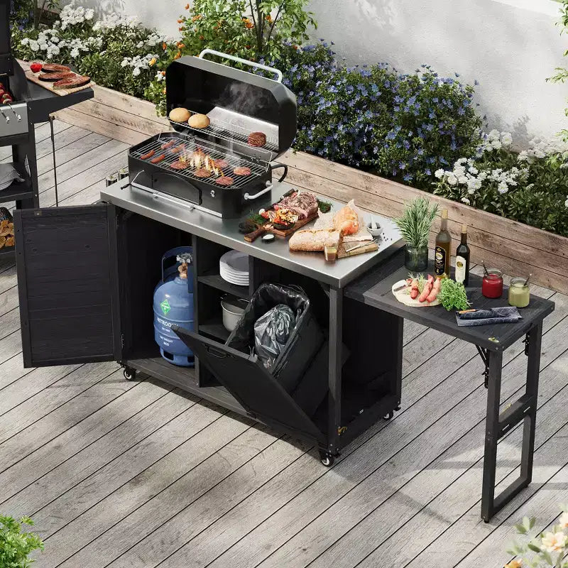 Buitenkeukeneiland van 78.3 inch met roestvrijstalen werkblad, opvouwbaar BBQ-station en opbergkasten, zwart