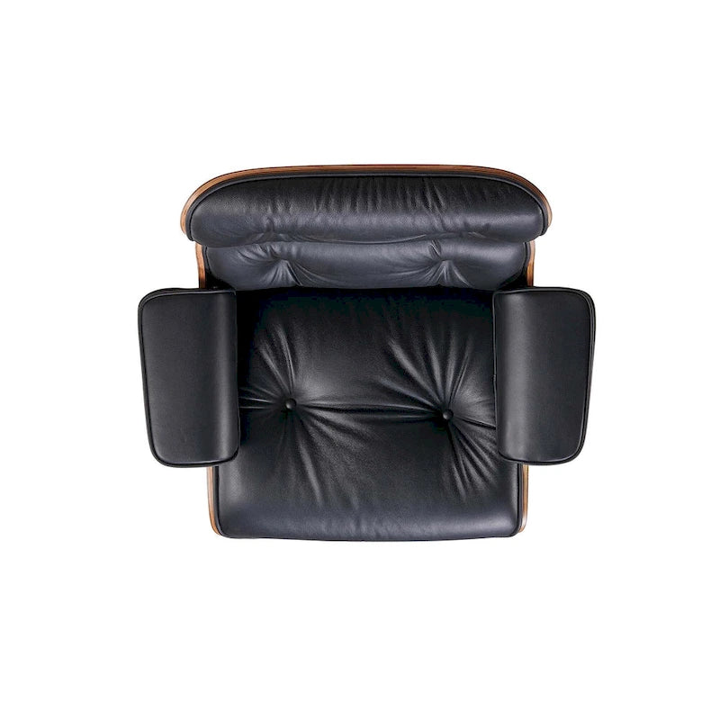 Moderne leren loungestoel met armleuningen, mid-century-stijl