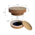 Moderne ronde salontafel van gefineerd massief hout met opbergruimte