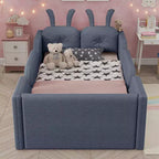 Lit plateforme simple Whisen, cadre de lit rembourré pour enfant au ras du sol avec coussin lapin et barrières latérales amovibles