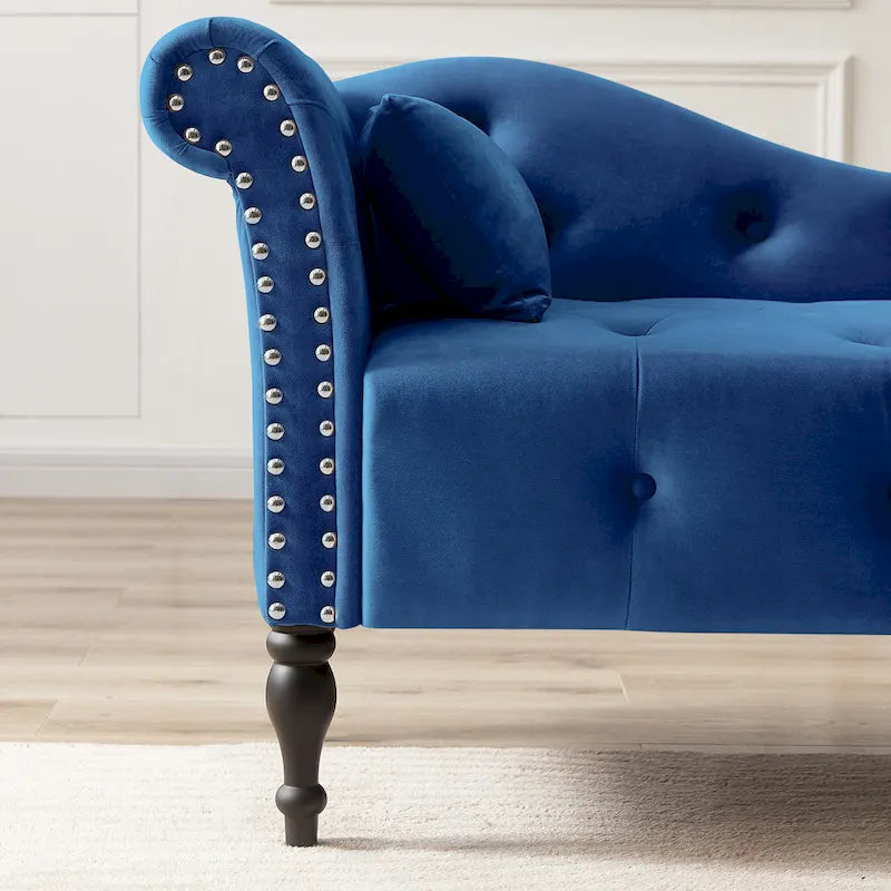 Moderne Chaiselongue, 60.6, mit Samtbezug, Knopfheftung, Beinen aus Massivholz und Ziernägeln